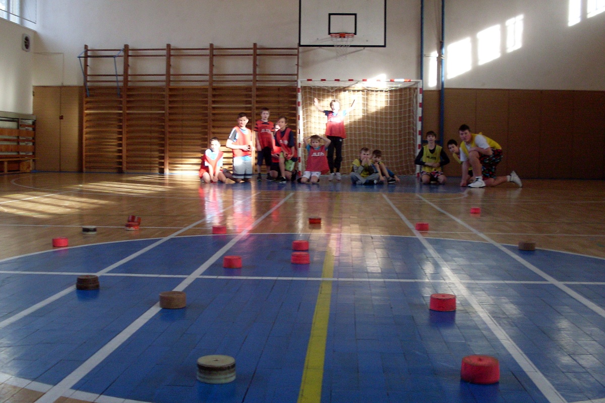 10 - kyrling: Vydry versus Lišáci