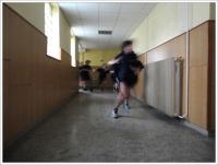 03 - hledači zavátých stop - jsou tak rychlí, že se fotografický přístroj nechytal
