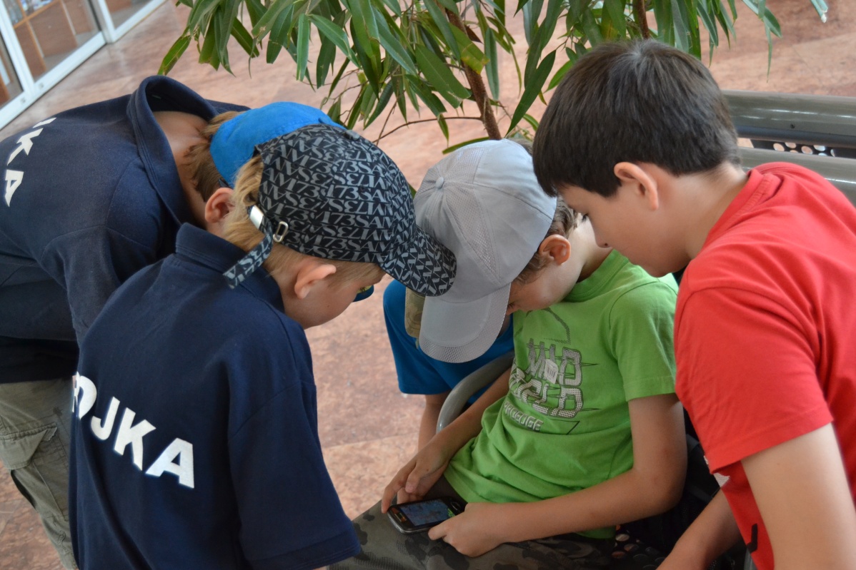 03 - zakázaná činnost!